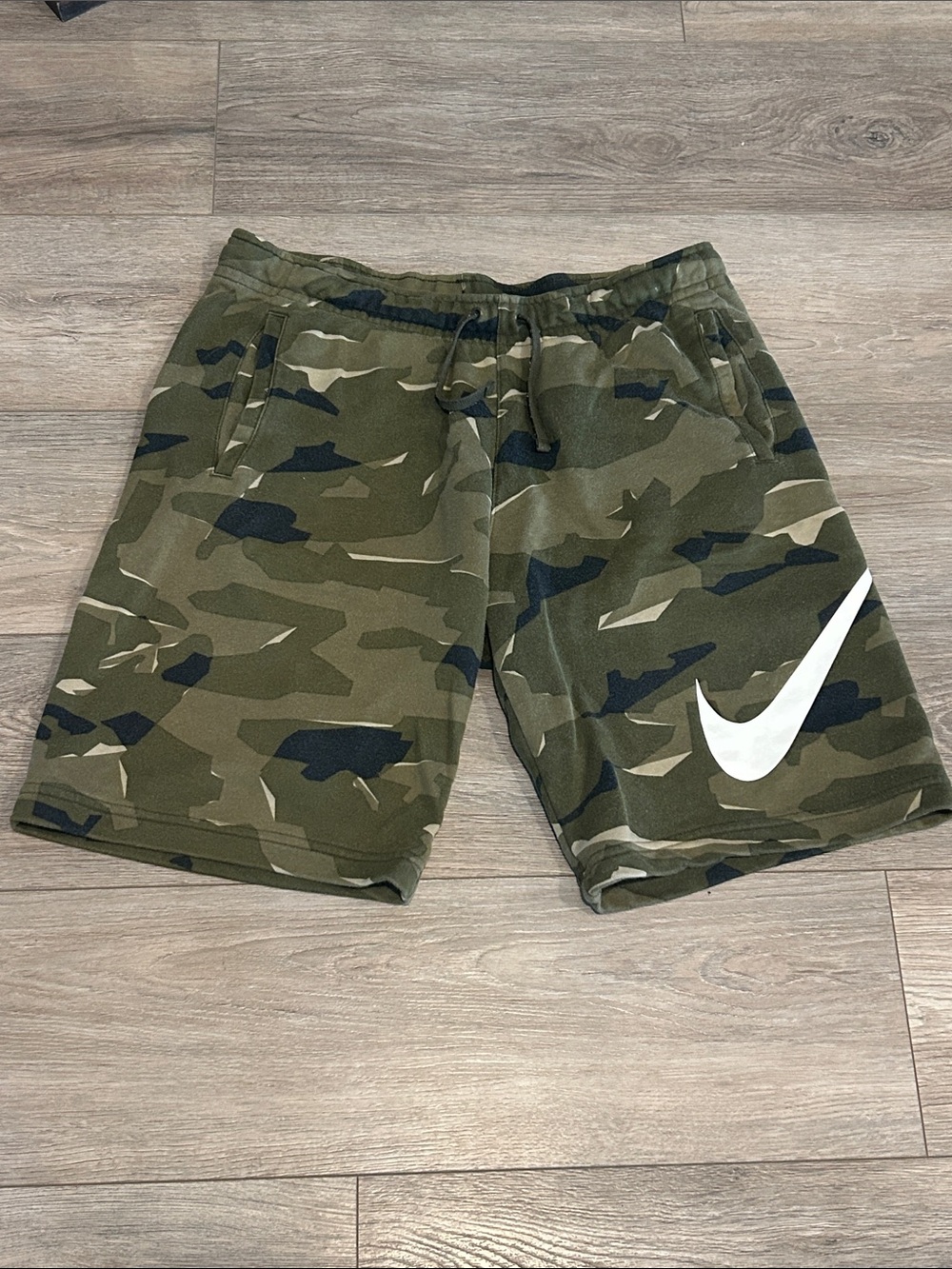 Nike Olive Green Camo Swoosh Athletic Shorts Size Large
